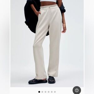 Lululemon Softstreme pants in bone